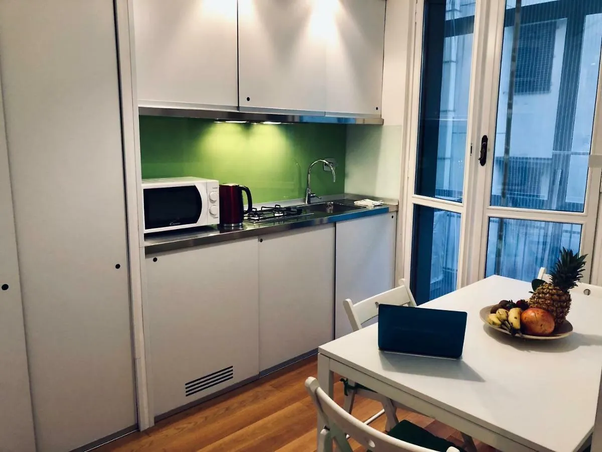 Florence Liberta Apartment With Balcony 0*,