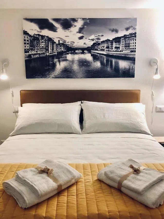 Florence Liberta Apartment With Balcony