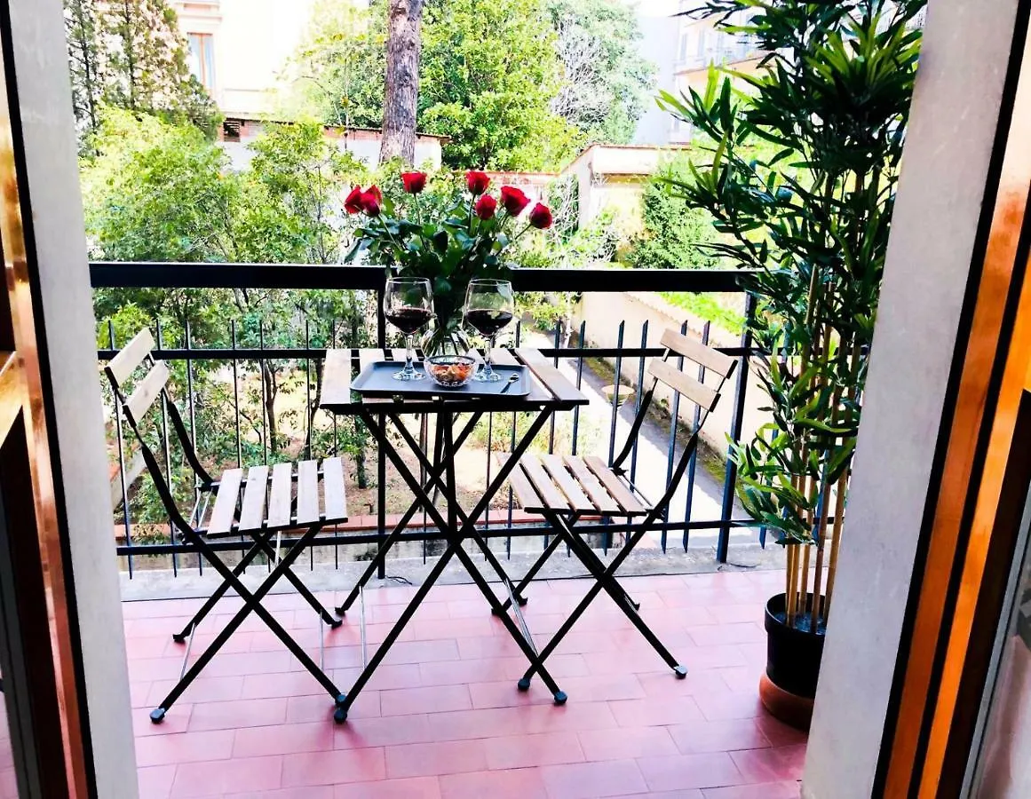 Florence Liberta Apartment With Balcony 0*,